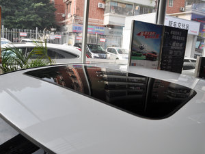 2015款2.4L DCT 尊耀版 车顶