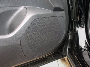 2015款2.0L CVT 豪华版 空间座椅