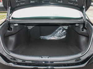 2015款2.0L CVT 豪华版 行李厢空间