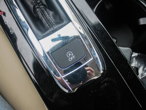 2015款2.0L CVT 豪华版 中控区