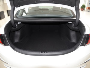 2015款2.4L DCT 尊贵版 行李厢空间