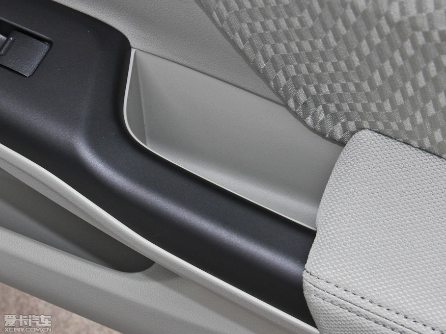 2014˼ 1.8L LXi Ԅӽ