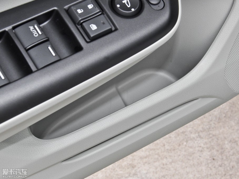 2014˼ 1.8L LXi Ԅӽ