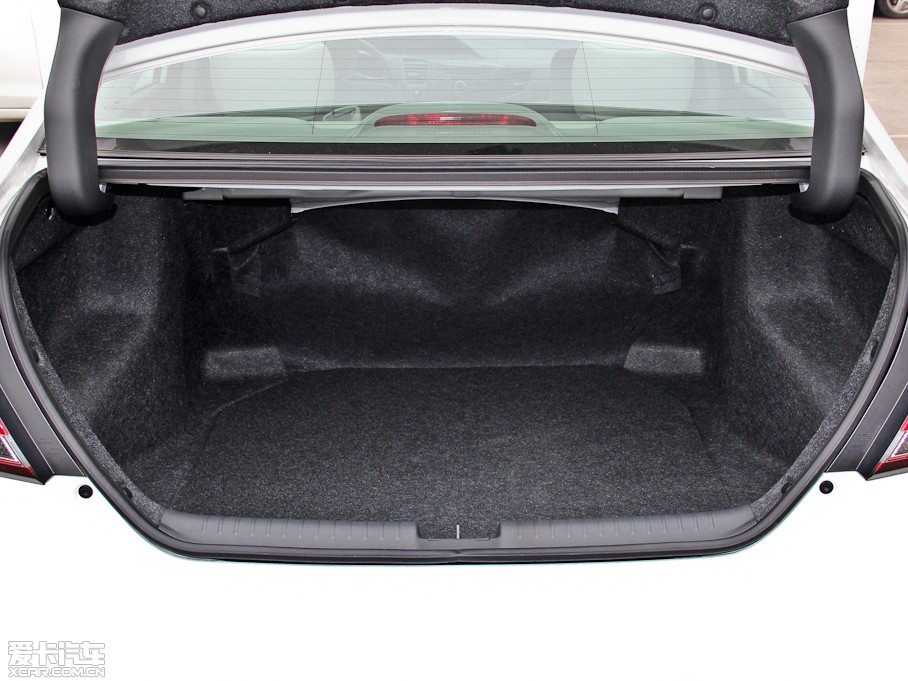 2014˼ 1.8L LXi Ԅ(dng)(jng)