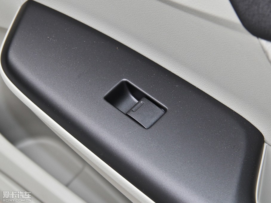 2014˼ 1.8L LXi Ԅӽ