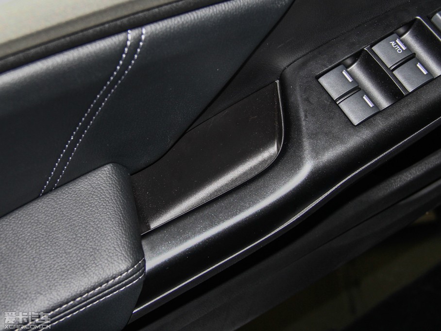 2014˼ 1.8L VTi ԄӺA