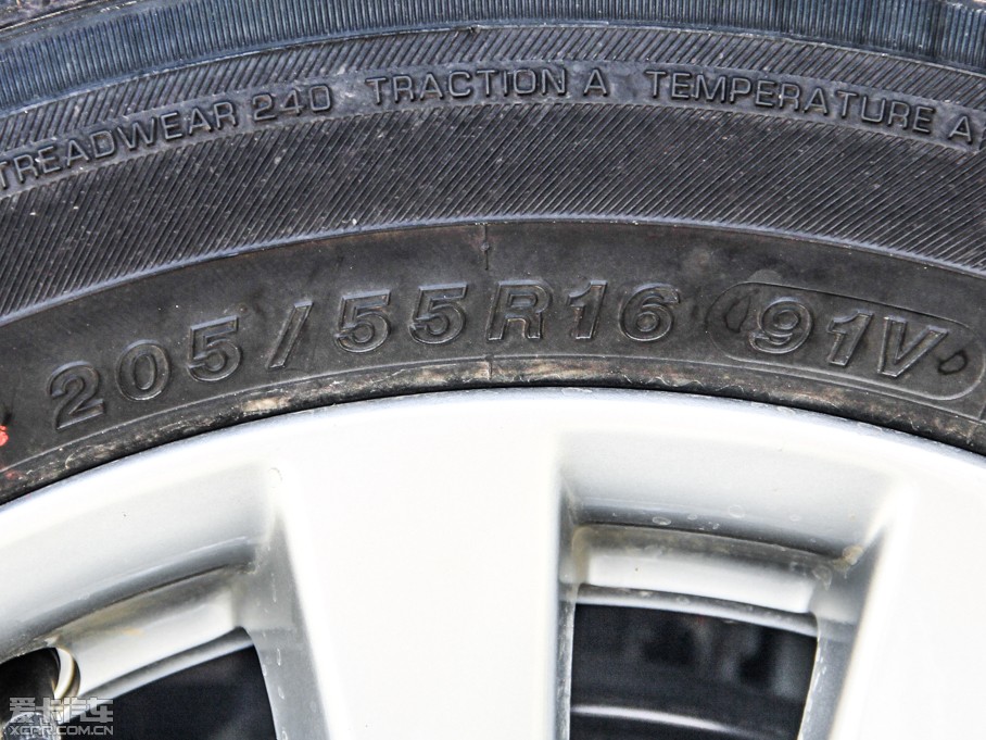 2014˼ 1.8L LXi քӽ