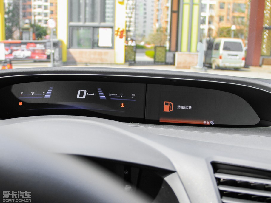 2014˼ 1.8L LXi քӽ