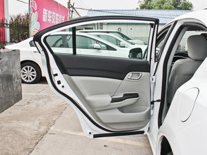 2014款1.8L LXi 自动经典版 左后车门