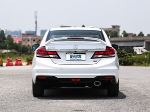 2014款2.4L 手动Si 正后	