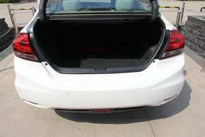2014款1.8L LXi 手动经典版 空间座椅