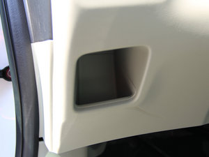 2014款1.8L LXi 手动经典版 空间座椅