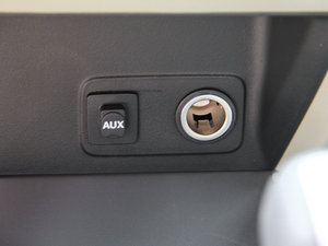 2014款1.8L LXi 手动经典版 空间座椅