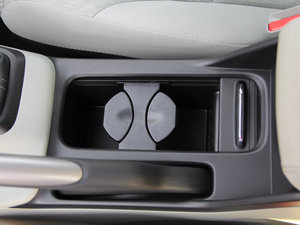 2014款1.8L LXi 手动经典版 空间座椅