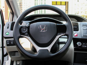 2014款1.8L LXi 手动经典版 中控区