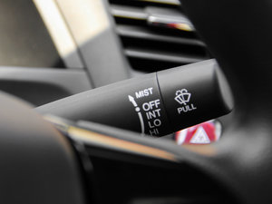 2014款1.8L LXi 手动经典版 中控区