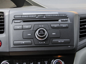 2014款1.8L LXi 手动经典版 中控区