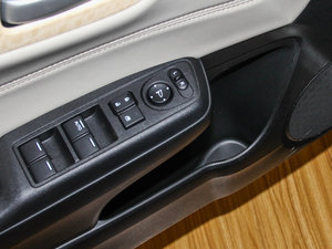 20141.8L Ԅ(dng)mӢ 5 ǰT(ch)g