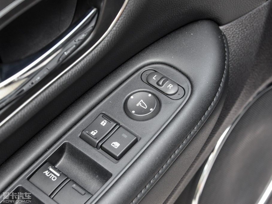 2015XR-V 1.8L CVT m