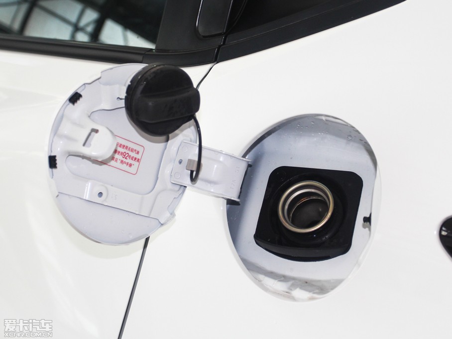 2015���XR-V 1.8L CVT ���m��