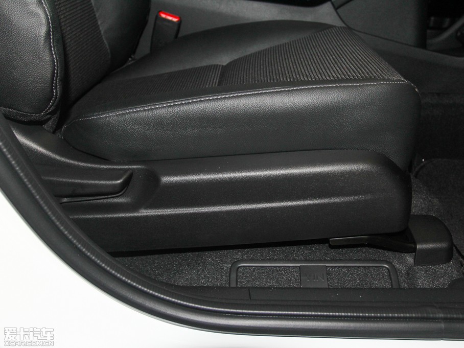 2015XR-V 1.8L CVT m