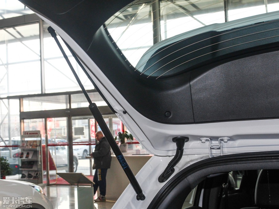 2015XR-V 1.8L CVT m