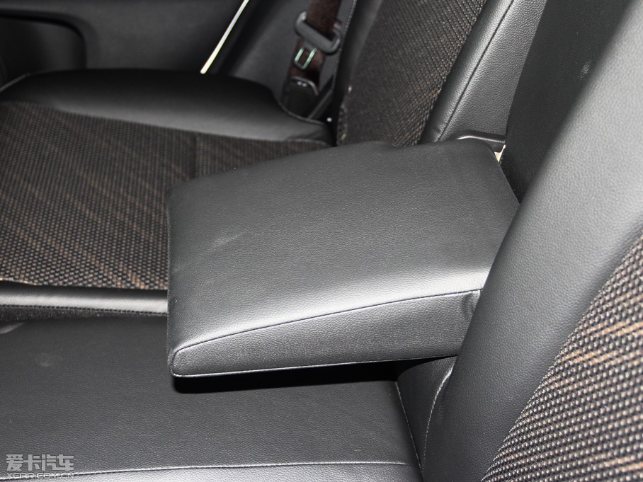 2015XR-V 1.8L CVT m