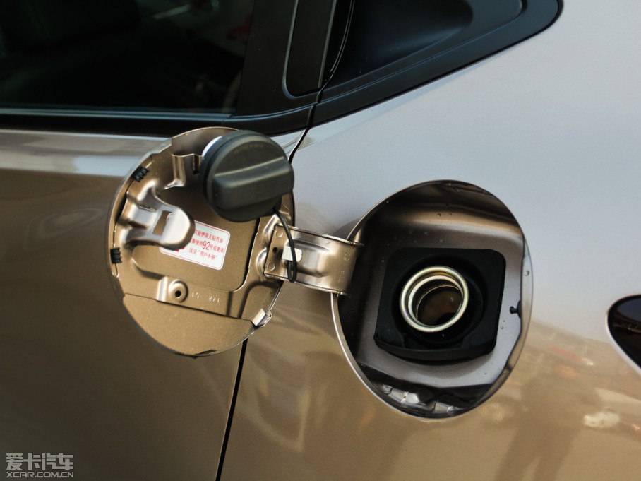 2015���XR-V 1.8L CVT ���A��