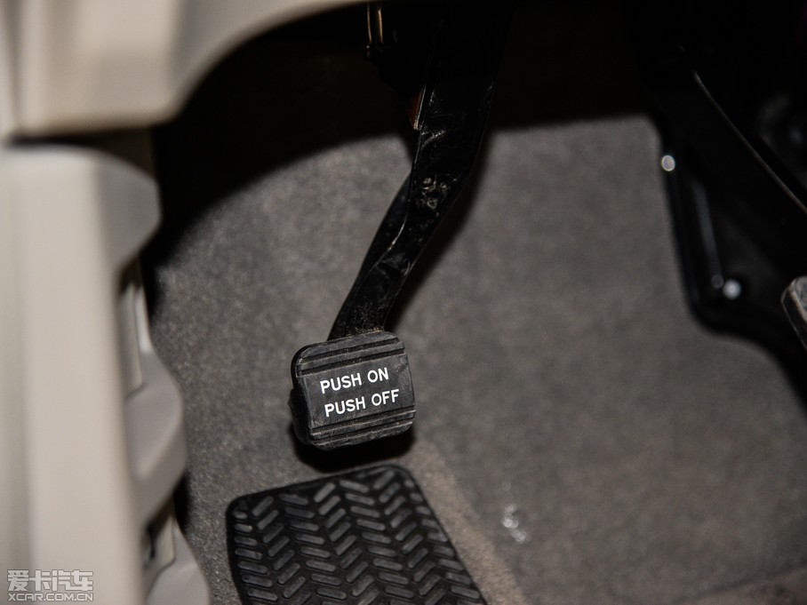 2015����� 2.4L VTi-S ���F��