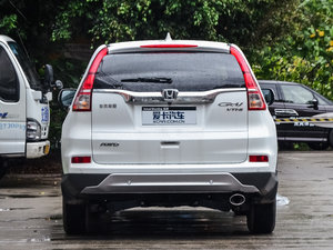2015款2.4L 四驱尊贵版 正后	