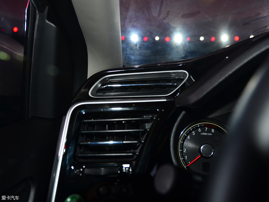 2016����� 1.5L �ԄӺ��A��