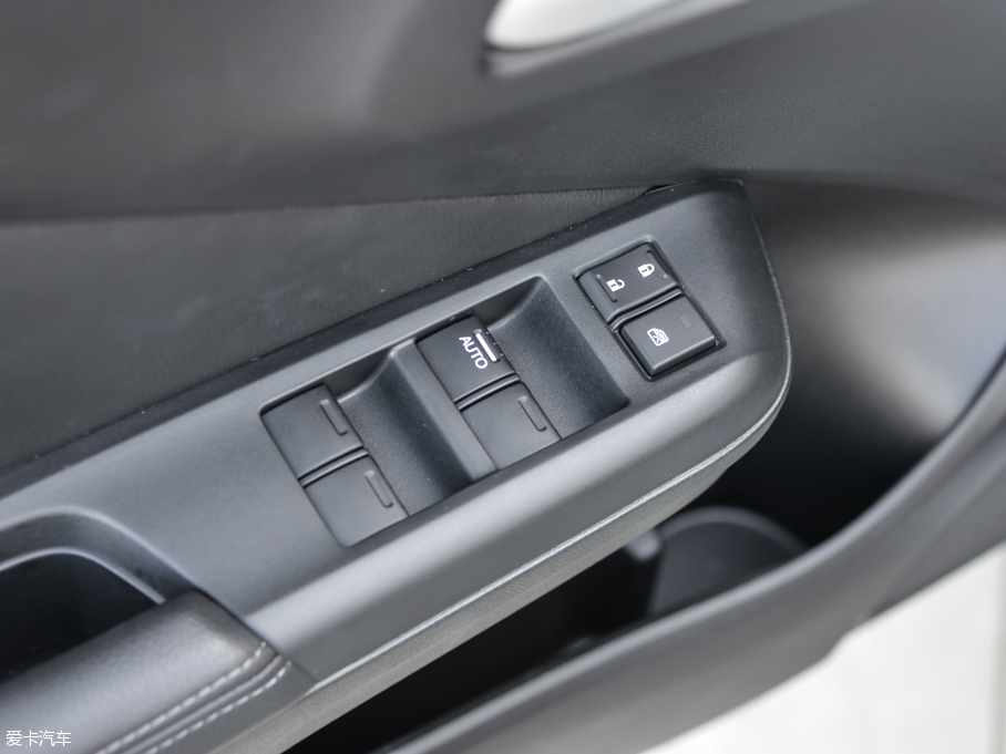 2016����� 1.5L �ԄӺ��A��