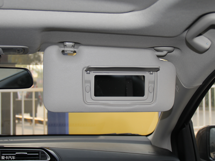 2016����� 1.5L �ԄӺ��A��