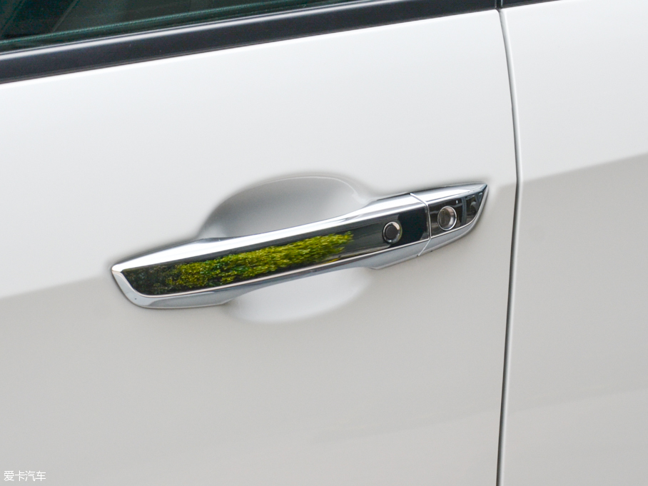 2016˼ 220TURBO Ԅҫ