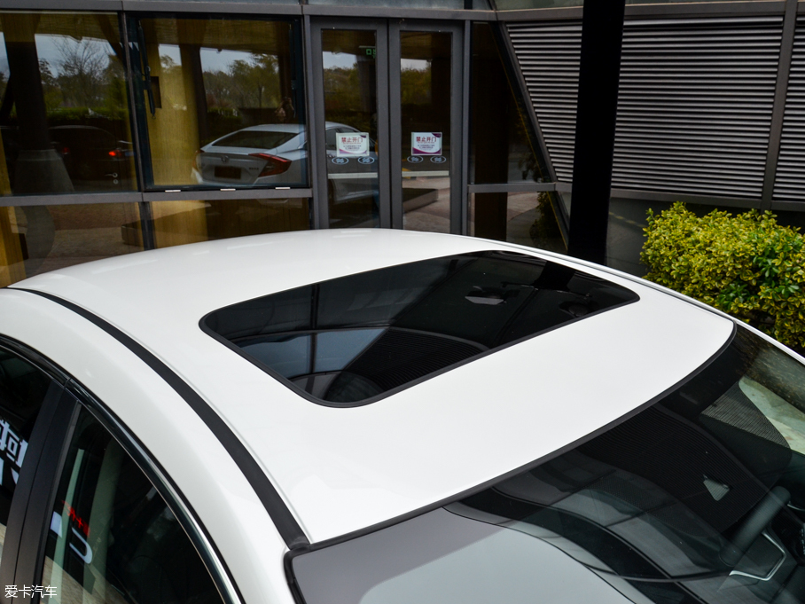 2016˼ 220TURBO Ԅҫ