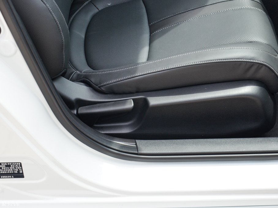 2016˼ 220TURBO Ԅ(dng)ҫ