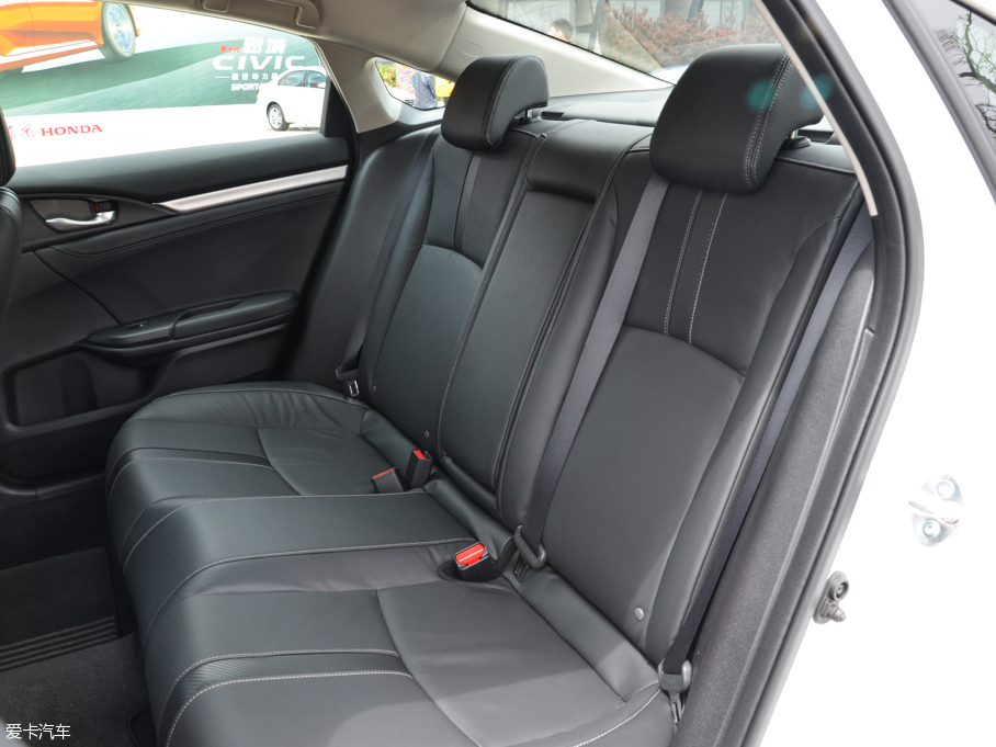 2016˼ 220TURBO Ԅҫ