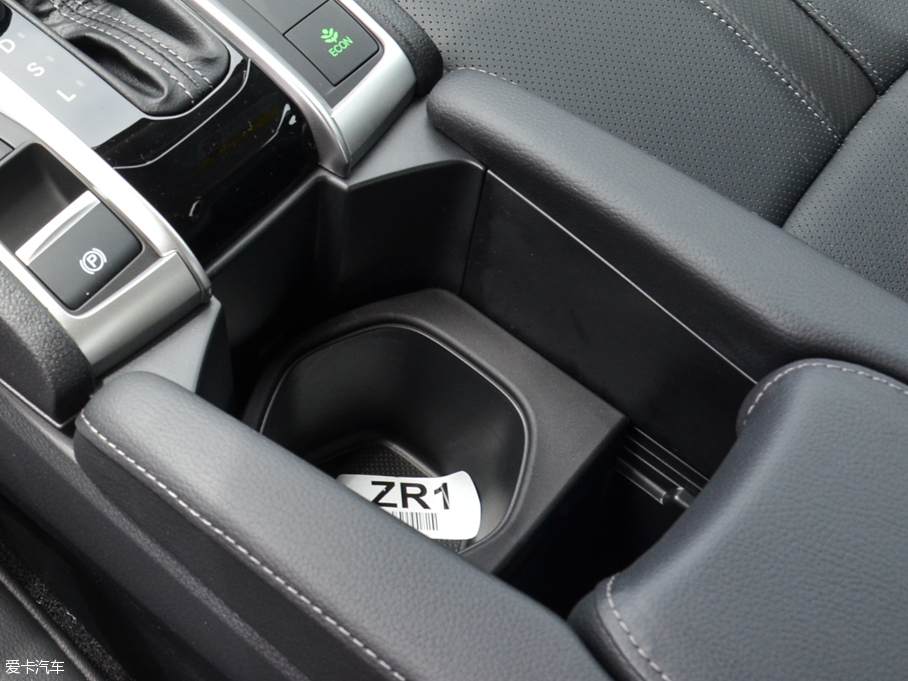 2016˼ 220TURBO Ԅҫ