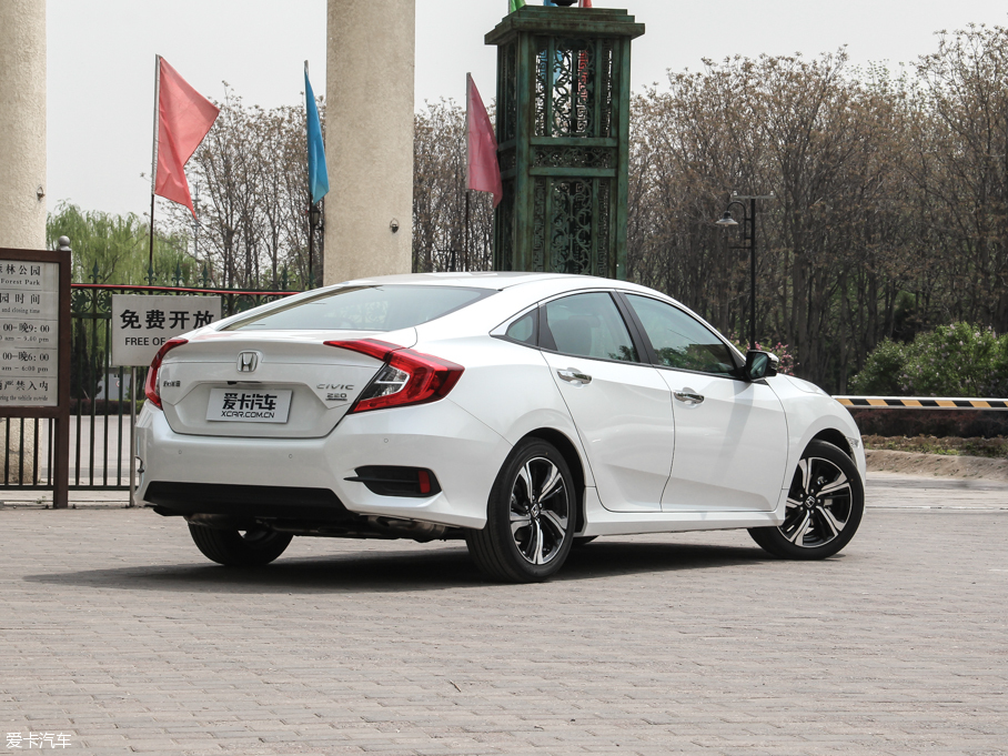 2016˼ 220TURBO Ԅҫ