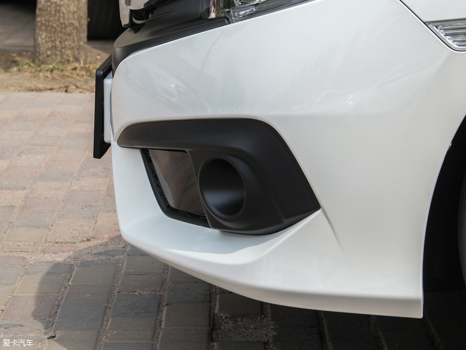 2016˼ 220TURBO Ԅҫ