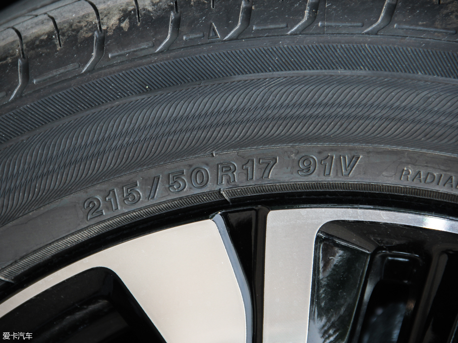 2016˼ 220TURBO Ԅҫ