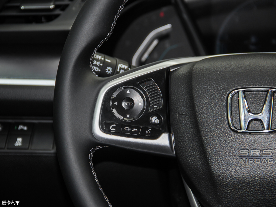 2016˼ 220TURBO Ԅҫ