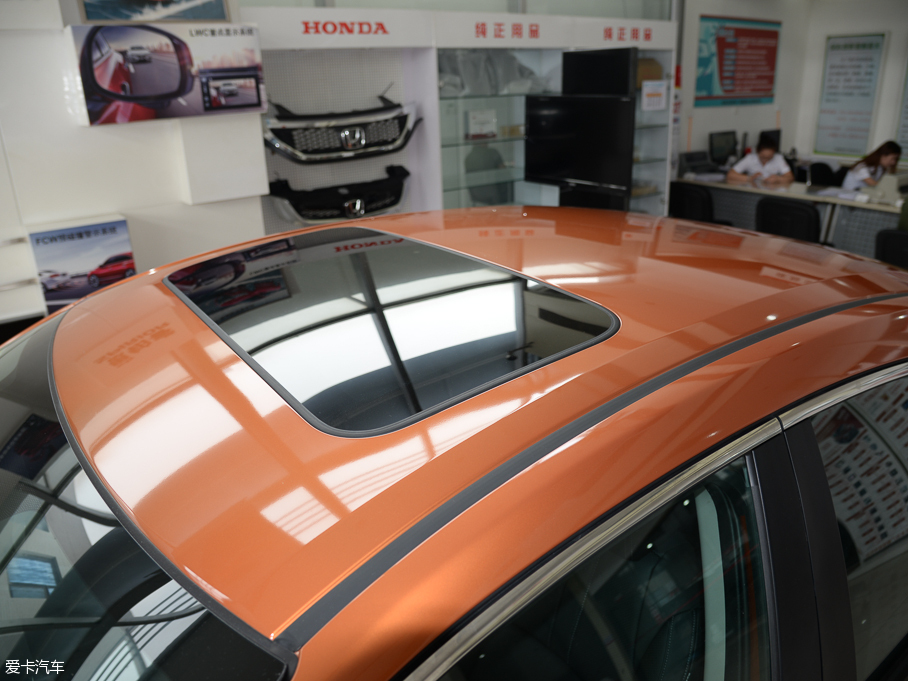 2016˼ 220TURBO Ԅҫ