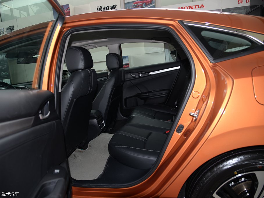 2016˼ 220TURBO Ԅҫ