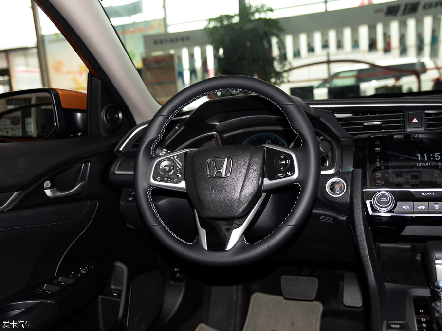 2016˼ 220TURBO Ԅ(dng)ҫ