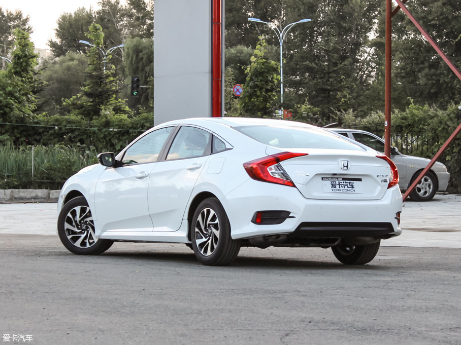 2016˼ 220TURBO ԄӺA