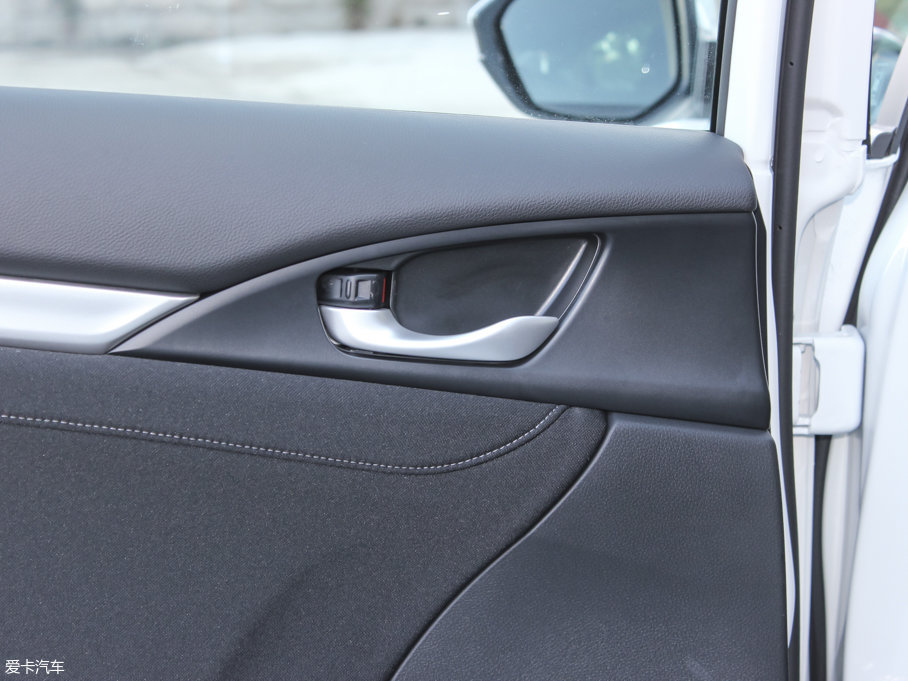 2016˼ 220TURBO Ԅ(dng)A