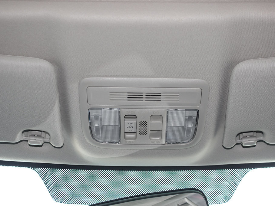 2016˼ 220TURBO ԄӺA