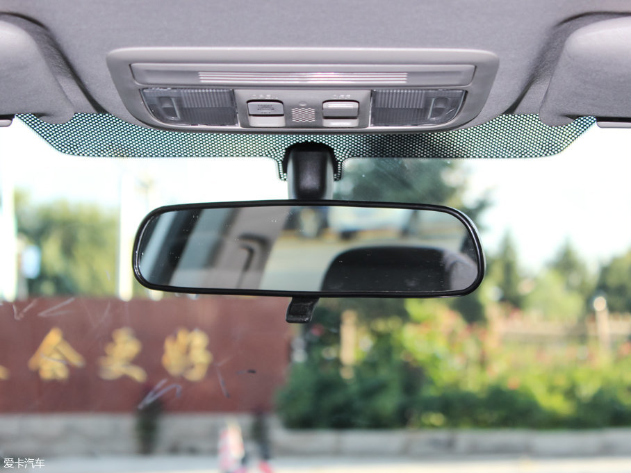 2016˼ 220TURBO ԄӺA