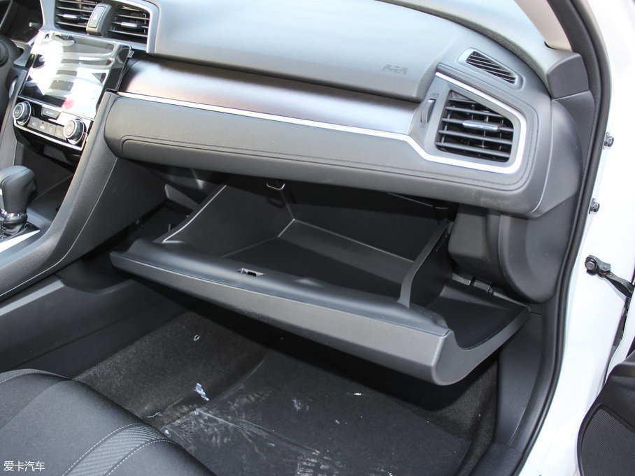 2016˼ 220TURBO Ԅ(dng)A